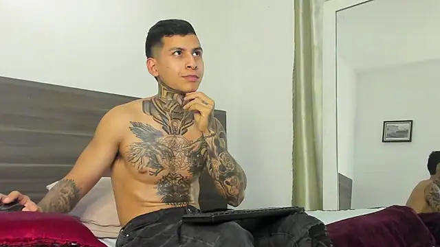 andrew_sanders68 (M young) - rub  ball