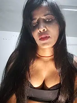 cute radhikaa