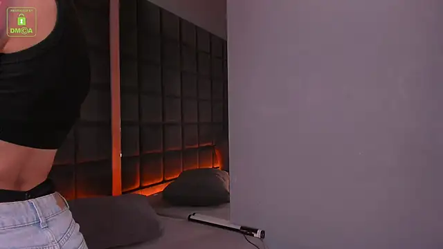 Jill_Vega live show on StripChat 