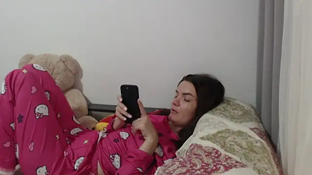 _justmehere_ - _JustmeHere_'s free webcam - UK Sex Cams