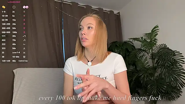 bestie_online (F young) - FIRST AWESOME SQUIRT