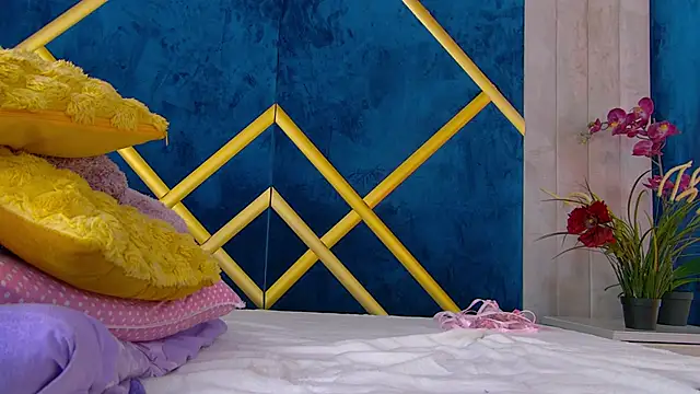 foxxxy_milf (F milf) - Stretch my pussy out - Dildo in pussy