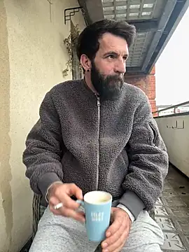 michel_huge (Ask my age) - Naked and masturbation