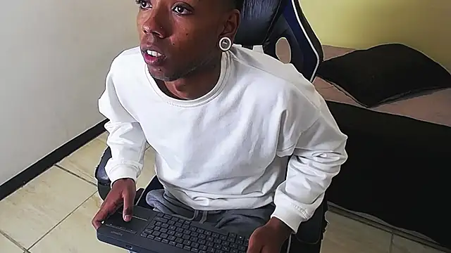 collemanstone - CollemanStone's free webcam - UK Sex Cams