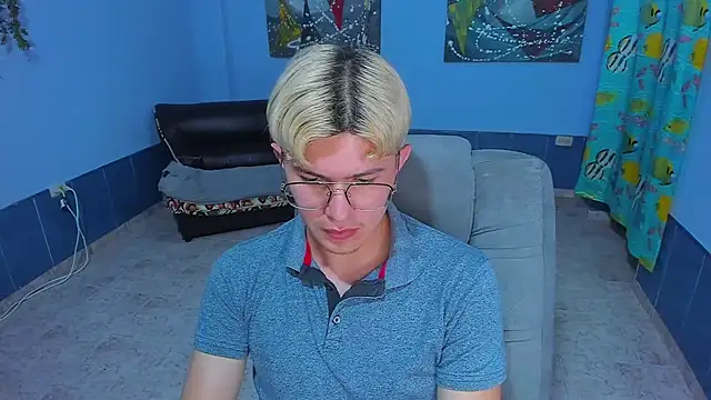 patrik_027 - Patrik_027's free webcam - UK Sex Cams