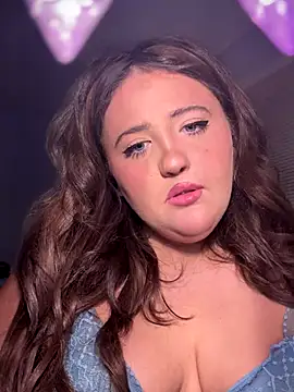 Fawnypaws (Fawnypaws_)