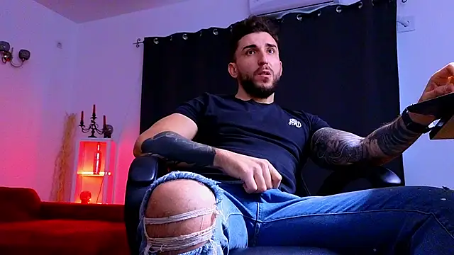 mightyaaron66 - MightyAaron66's free webcam - UK Sex Cams