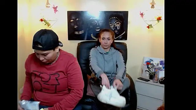 bom_bomxx - Bom_BomXX's free webcam