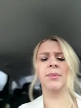 Love_Bri Live Webcam on Stripchat