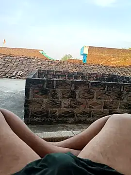 apka_rockstarr (M mature) - Stranger boy touch my dick terrace