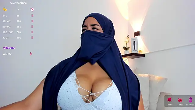 thaira_aly (F young) - :gift: make me happy  :gift: