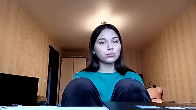 corinnenewbert - CorinneNewbert's free webcam - UK Sex Cams