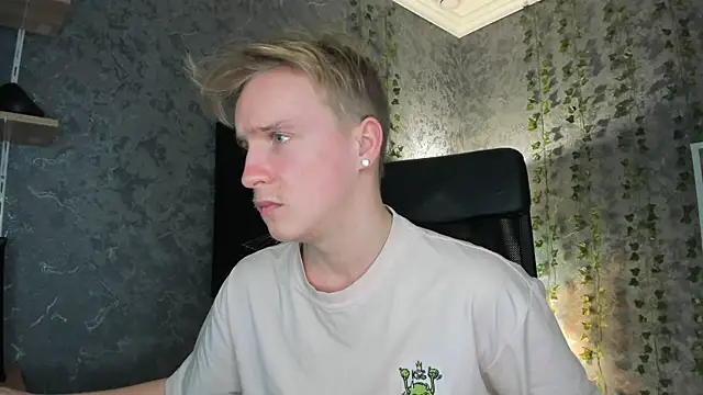 alexxsweet - AlexxSweet's free webcam - UK Sex Cams