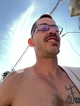 Lucasjandre live cam screenshot males from Brazil on Ufotopia – Live Cams & Video Chat Community