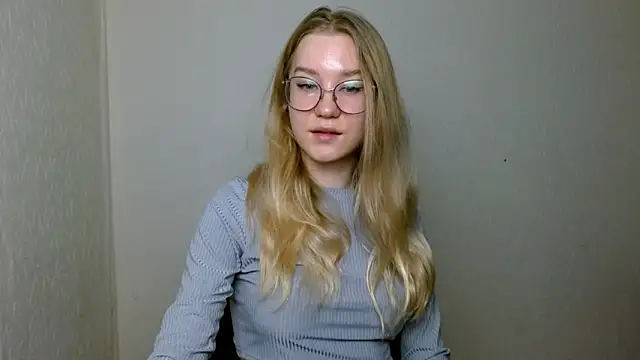 cindi_hot (F young) - take off  pants