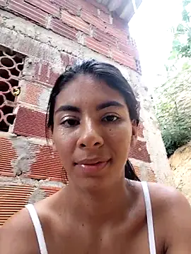 chaparritahot99 - Chaparritahot99's free webcam - UK Sex Cams