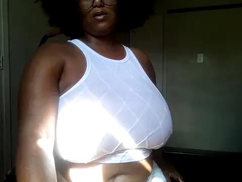 stormy-stella - Stormy-Stella's free webcam - UK Sex Cams