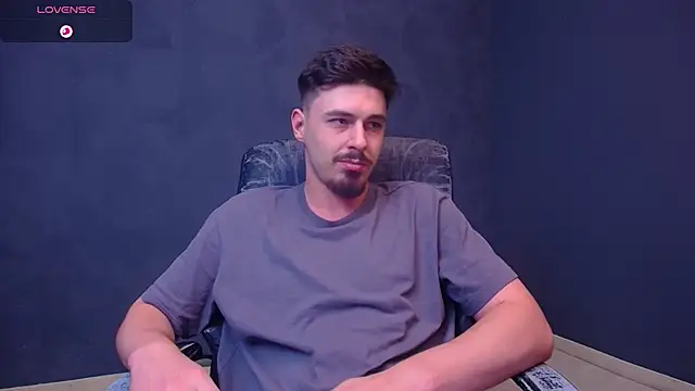 enzorace (M young) - handjob 5 minutes