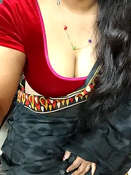 Nikitha_telugu