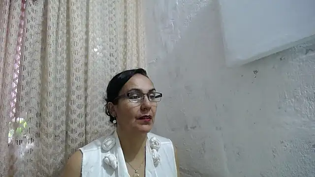 gabbyparker_ - Gabbyparker_'s free webcam - UK Sex Cams