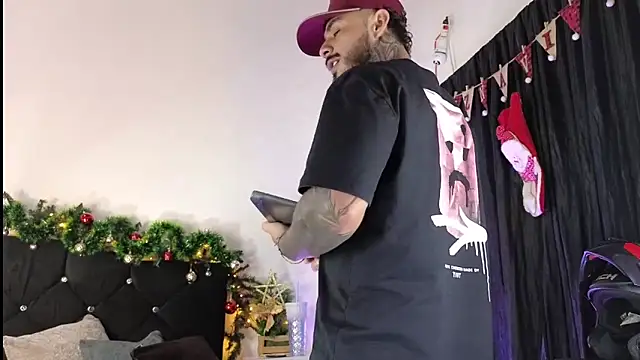 john_cartter1 (M young) - Hey guys lets go to plaay