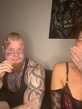 SexyInkedMiilfxx Live Webcam on Stripchat