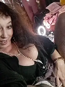 GypsyEsmeralda Live Webcam on Stripchat