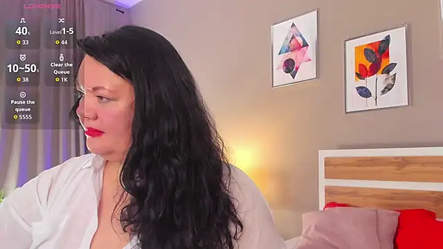 sandra_jackson (F mature) - suck your finger