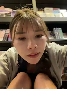 Adora188 Live Webcam on Stripchat