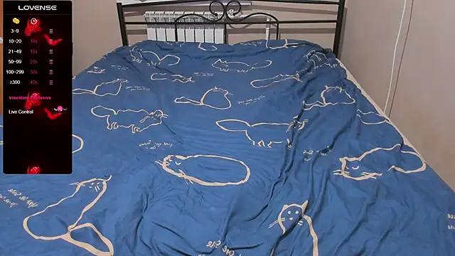 eva_zero (F young) - play with boobs