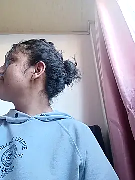 iriss_05 - Iriss_05's free webcam