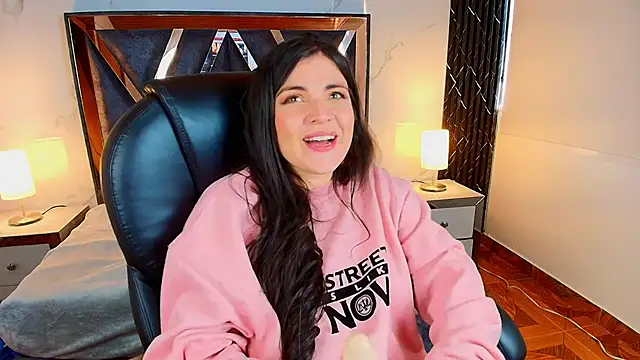 amara_vega - Amara_vega's free webcam - UK Sex Cams