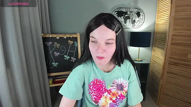 madelaineses - Madelaineses's free webcam - UK Sex Cams