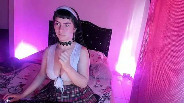 kitty__chs - Kitty__chs's free webcam - UK Sex Cams