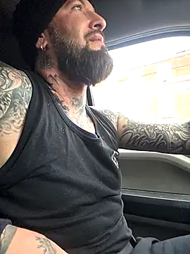 Beardedtattood Live Webcam on Stripchat
