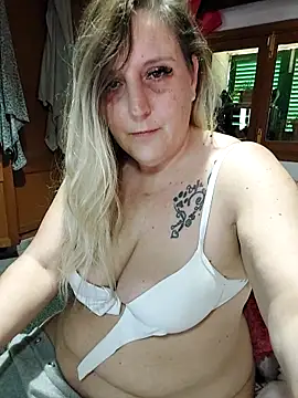 beccideluxe - BecciDeluxe's free webcam - UK Sex Cams