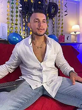 marco_vega (M young) - NO UNDERWEAR, DADDY