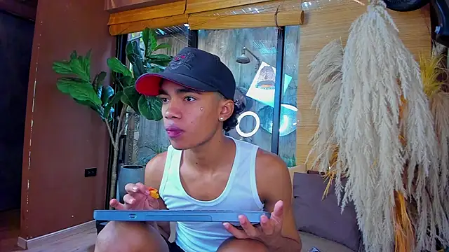 alancutee (M twink) - naked