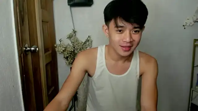 nautyboybrazeen_143 (M twink) - public cum