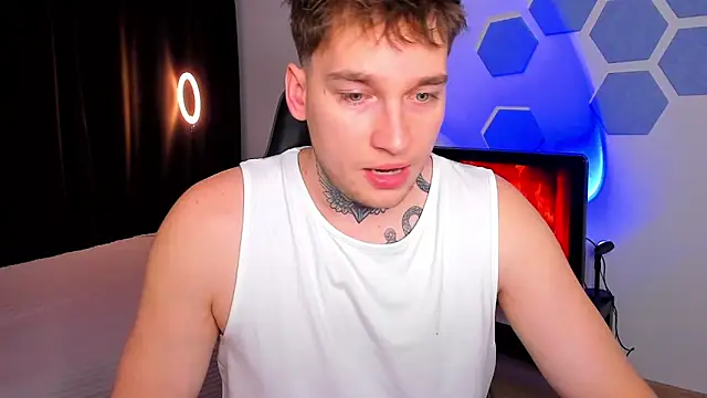 chris_tyson (M young) - cum show