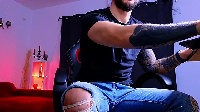 mightyaaron66 (M young) - 𖤐🔥 parTy Time ,House parTy  !  💨𖤐