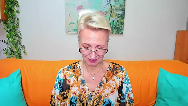 iamyourdream89 (F mature) - I'll take off my dress