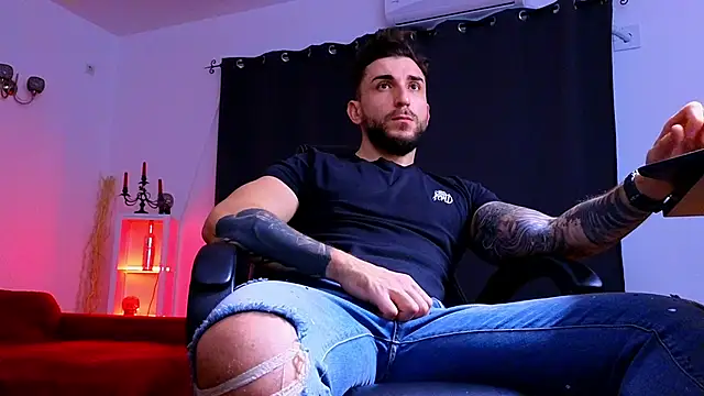 mightyaaron66 (M young) - 𖤐🔥 parTy Time ,House parTy  !  💨𖤐