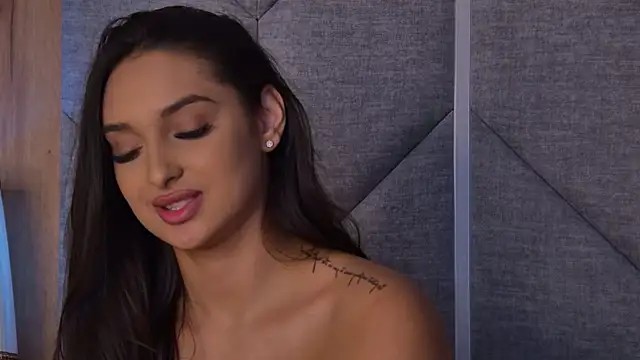 kimberlymav (F teen) - anal show