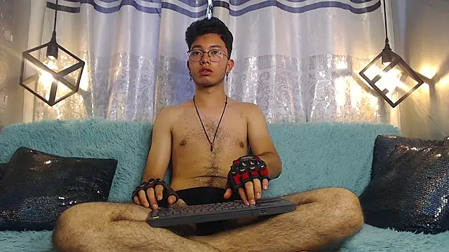 alexy_re - Alexy_re's free webcam - UK Sex Cams