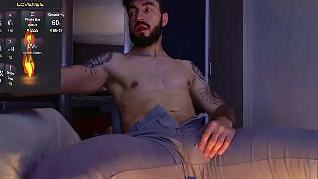 markwalker__ (M young) - 🥵🥵Show hard cock & Smoke clouds🥵🥵