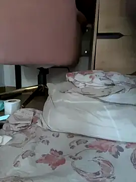 lovedforeverr - Lovedforeverr's free webcam - UK Sex Cams