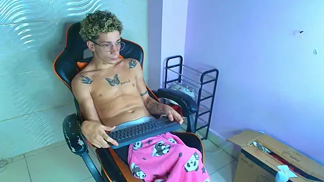 mateodeamjo (M twink) - MASTURBATION