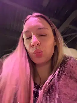 sashacatt (F young) - Masturbation completely naked 😈