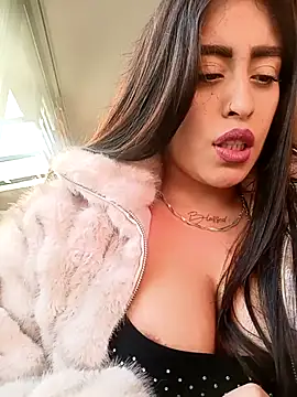 freyja300 (F young) - Fuck  dildo in the McDonald's  Bathroom